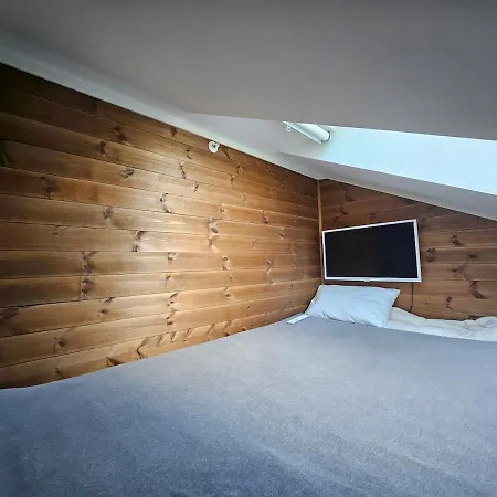 Charming With Lodgefeeling