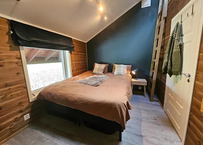 Charming With Lodgefeeling