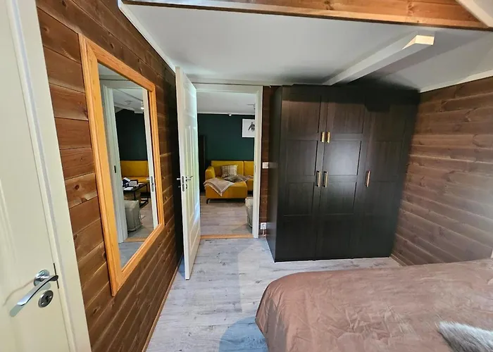 Charming With Lodgefeeling Apartment *